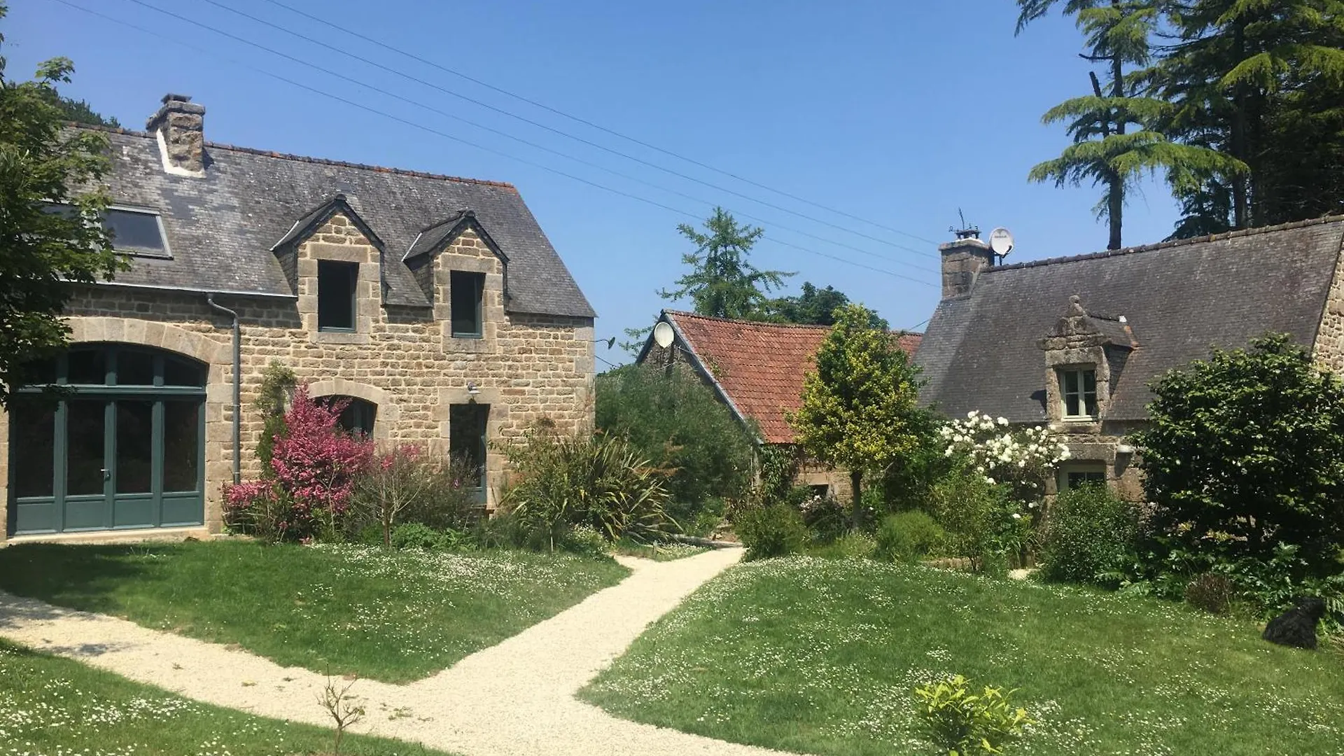 Holiday home Manoir De Goaz Froment Trois Gites De Charme 3 Etoiles Le Vieux-Marche
