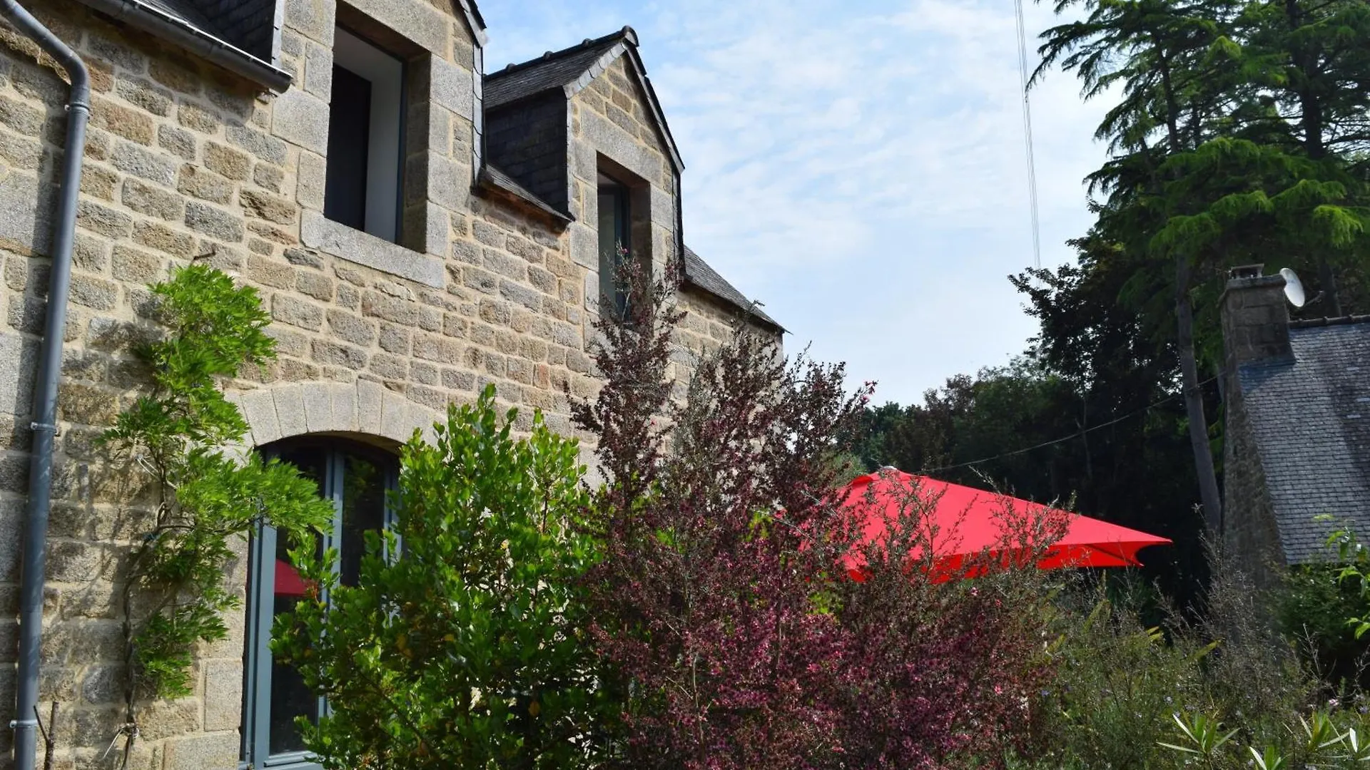 Manoir De Goaz Froment Trois Gites De Charme 3 Etoiles Le Vieux-Marche Casa de Férias